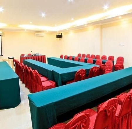 Hotel Marina Ambon Luaran gambar